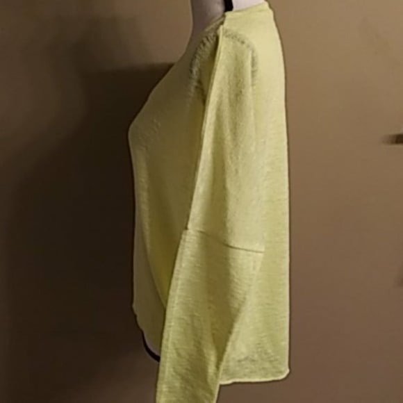 Victoria Secret Vibrant Yellow Top Hi-Lo Sz.  M - Picture 2 of 4